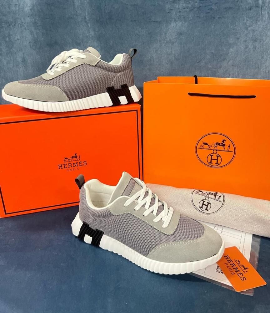 حذاء Hermès Jimmy Sneaker لون رمادي فاتح وأسود في الكويت