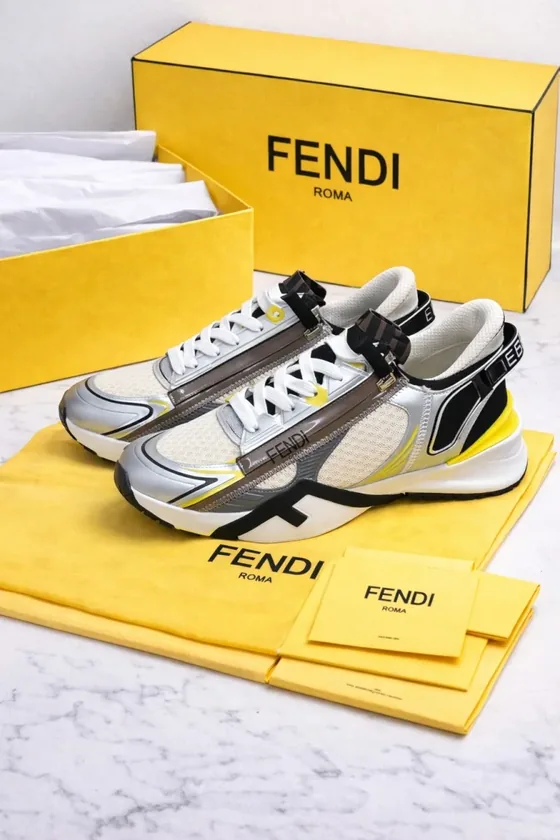 فندي روما — Fendi Roma فضي وأبيض بلمسات صفراء