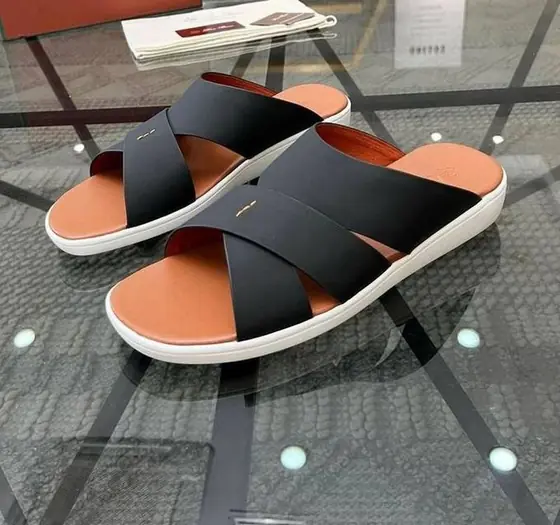 صندل Loro Piana الأكثر طلبًا